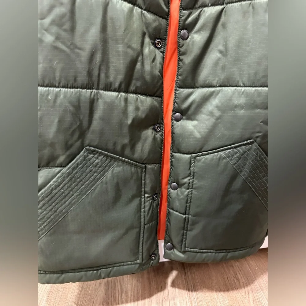 Men’s Penfield Green Puffer Vest with Orange Lining